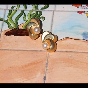 RARE VINTAGE Clip-On Earrings